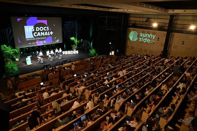 sunny-side-of-the-doc_01